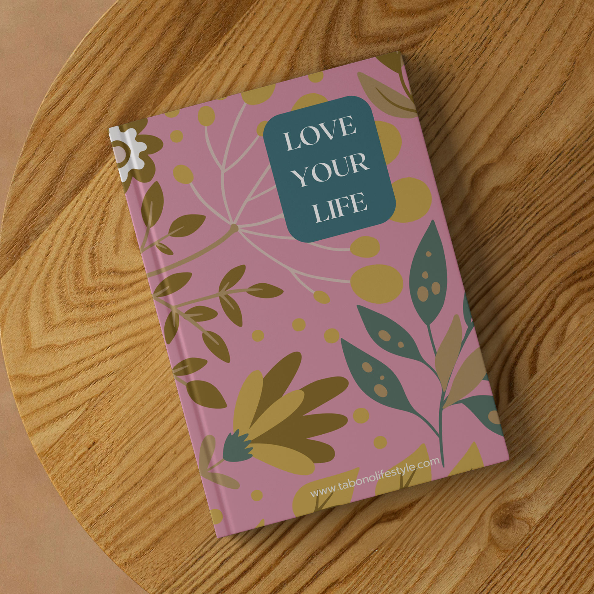 Hardcover_Journal_-_Love_Your_Life_-_Pin_Lifestyle_2_Mockup.png
